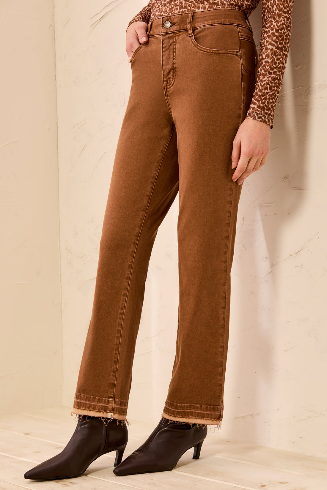 TRIBAL JEANS